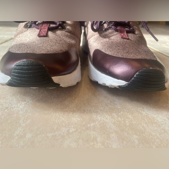 Women’s Nike Air Hurache Sporty Purple Running Shoes Size 8.5 - Picture 11 of 14